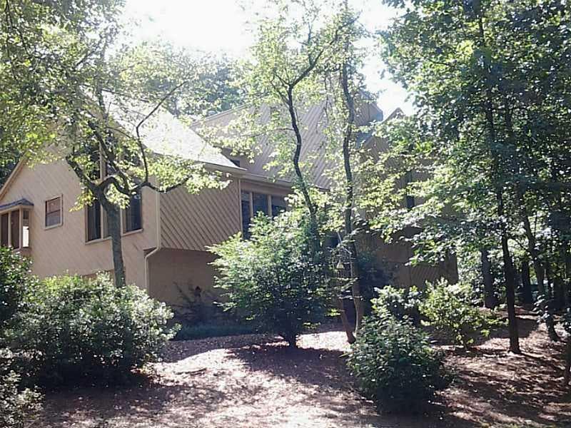 4 bedroom, 2,352 sq ft single family residence sold at 3210 Holly Mill Run, Marietta, GA 30062
