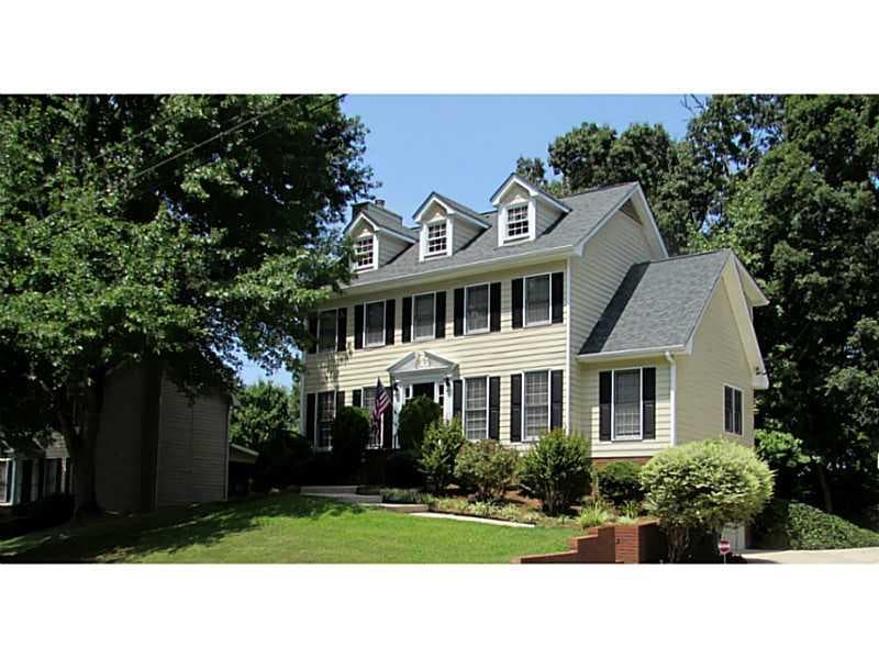 3 bedroom, 2,027 sq ft single family residence sold at 5040 Puritan Drive, Sugar Hill, GA 30518