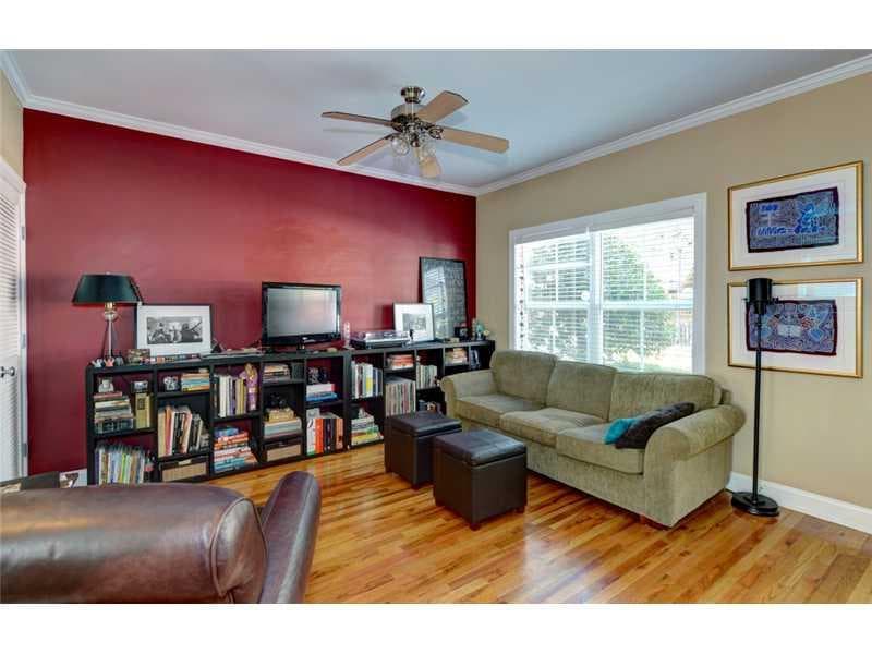 2 bedroom, 1,172 sq ft townhouse sold at 304 Carlyle Park Drive 304, Atlanta, GA 30307