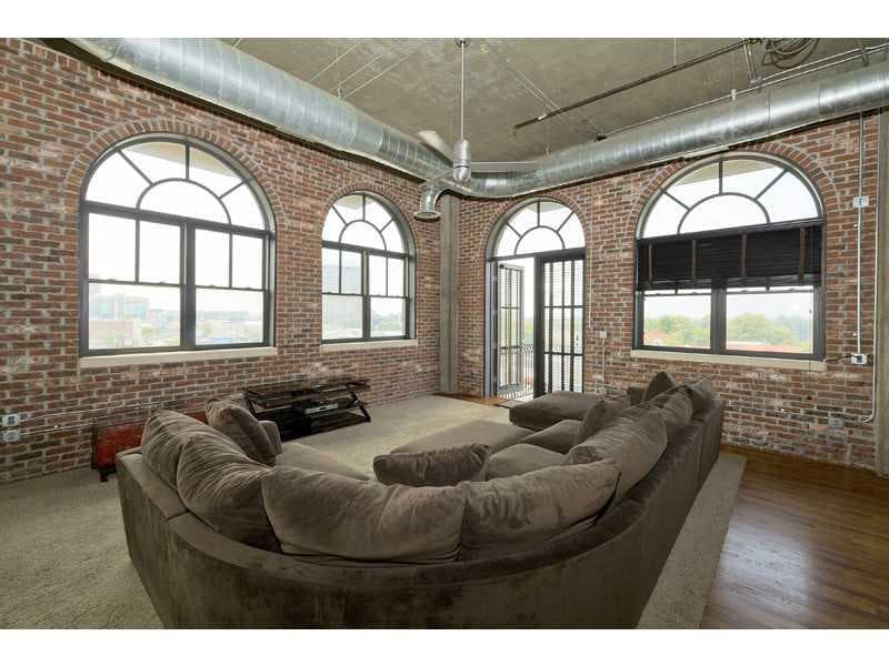 3235 Roswell Road 917, Atlanta, GA 30305 — most recent listing photo