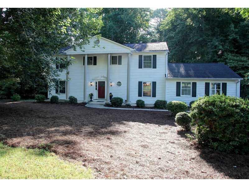 5 bedroom, 3,400 sq ft single family residence sold at 2210 Fox Hound Parkway, Marietta, GA 30062