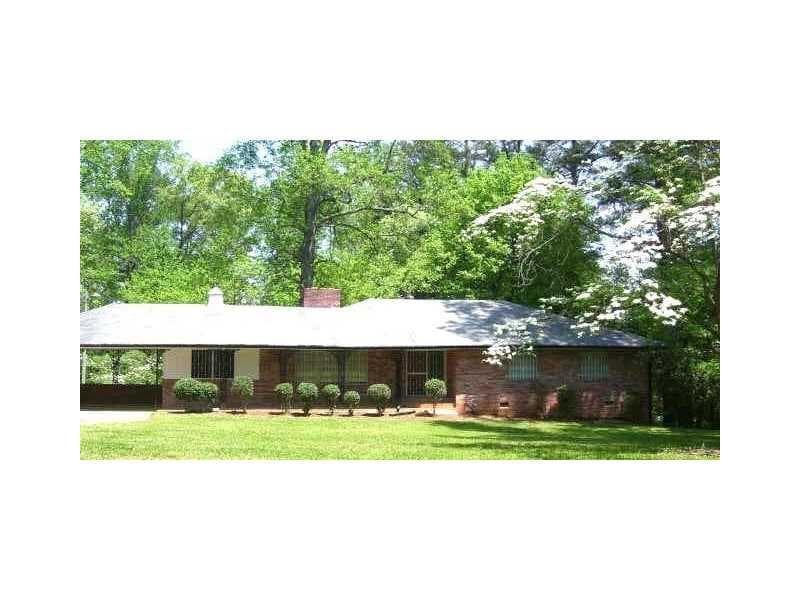 3 bedroom, 2,144 sq ft single family residence sold at 4425 Cascade Road, Atlanta, GA 30331