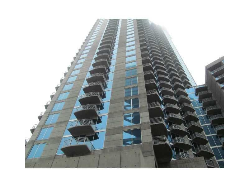 1 bedroom, 730 sq ft condominium sold at 400 W Peachtree Street 1910, Atlanta, GA 30308