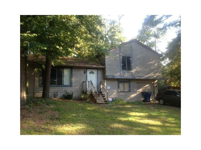 4 bedroom single family residence sold at 130 Merrywood Way, Fairburn, GA 30213