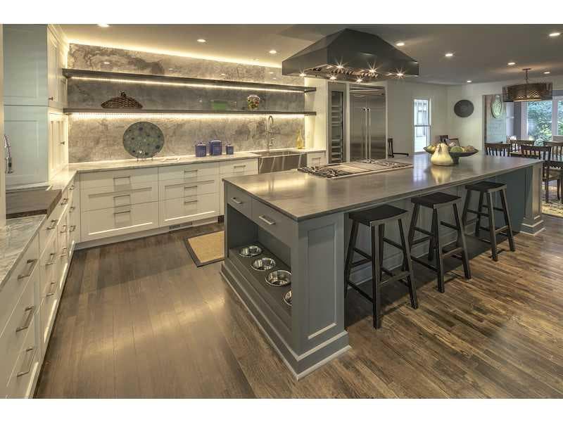 2621 Brookwood Drive, Atlanta, GA 30305 — most recent listing photo