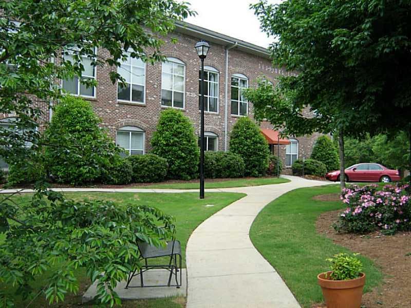 1 bedroom, 1,120 sq ft condominium sold at 445 N Sessions Street 1208, Marietta, GA 30060