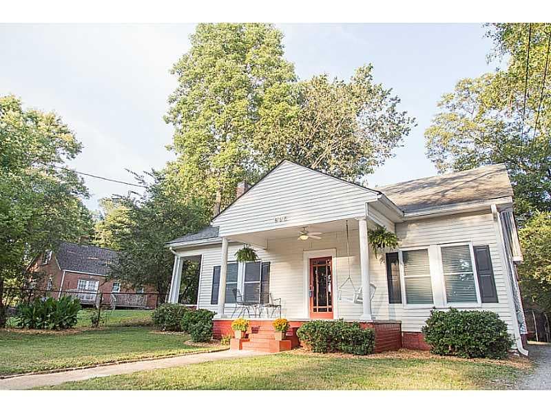 4 bedroom, 1,620 sq ft single family residence sold at 995 Hall Place, Atlanta, GA 30318