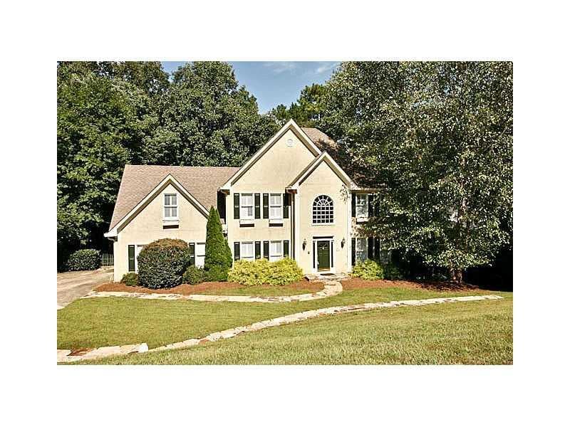9240 STONEMIST Trace, Roswell, GA 30076 — most recent listing photo