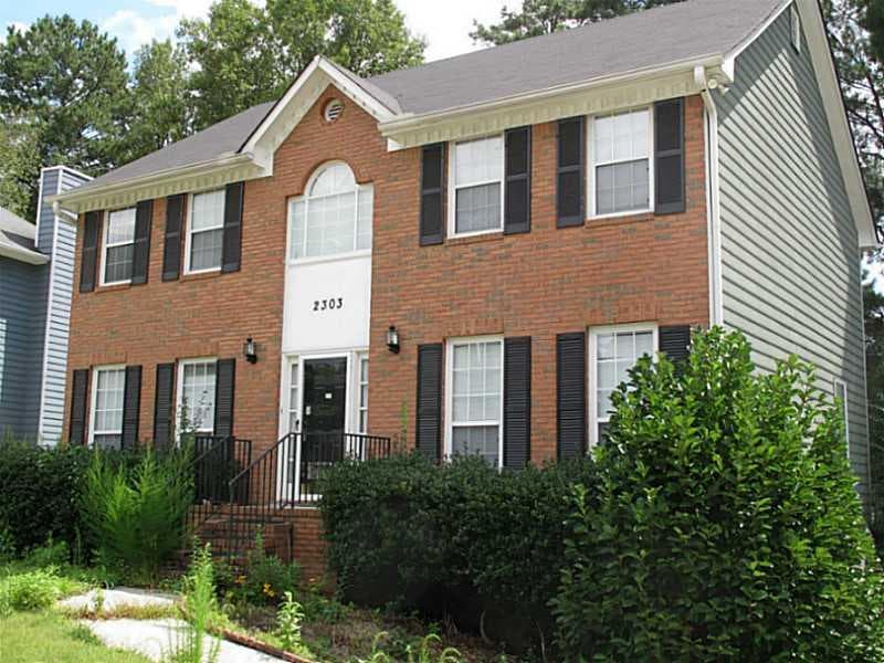 4 bedroom, 2,246 sq ft single family residence sold at 2303 Luther Terrace, Marietta, GA 30064