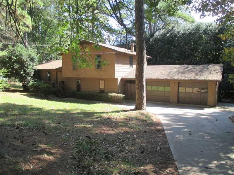 423 Mephisto Circle, Lawrenceville, GA 30046 — most recent listing photo