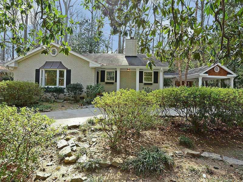 3 bedroom, 2,952 sq ft single family residence sold at 998 Tennyson Drive, Atlanta, GA 30318