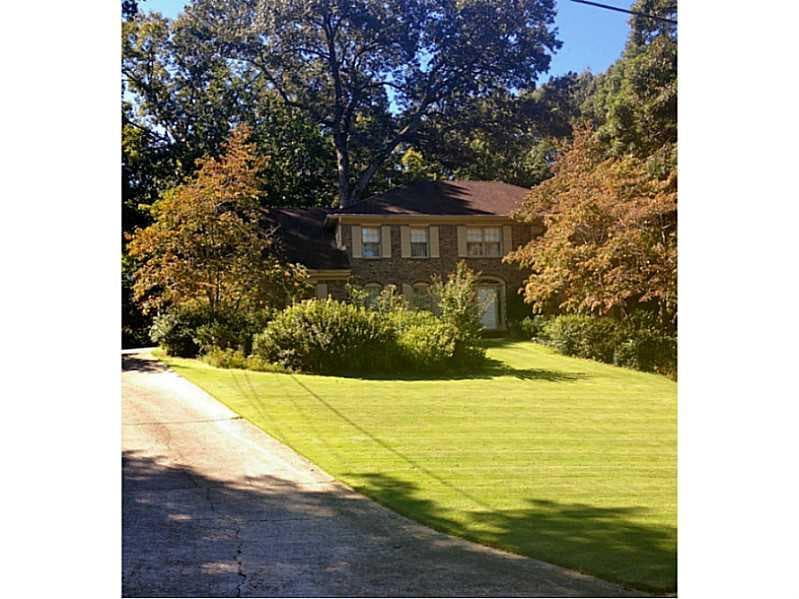 1047 Redfield Terrace, Dunwoody, GA 30338 — most recent listing photo