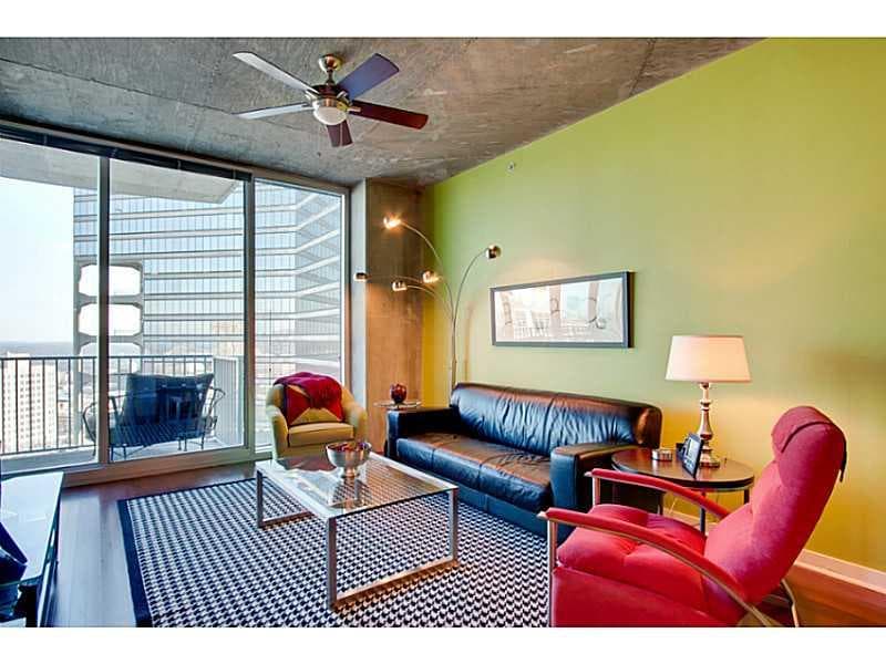 1 bedroom, 729 sq ft condominium sold at 400 W Peachtree Street 2115, Atlanta, GA 30308