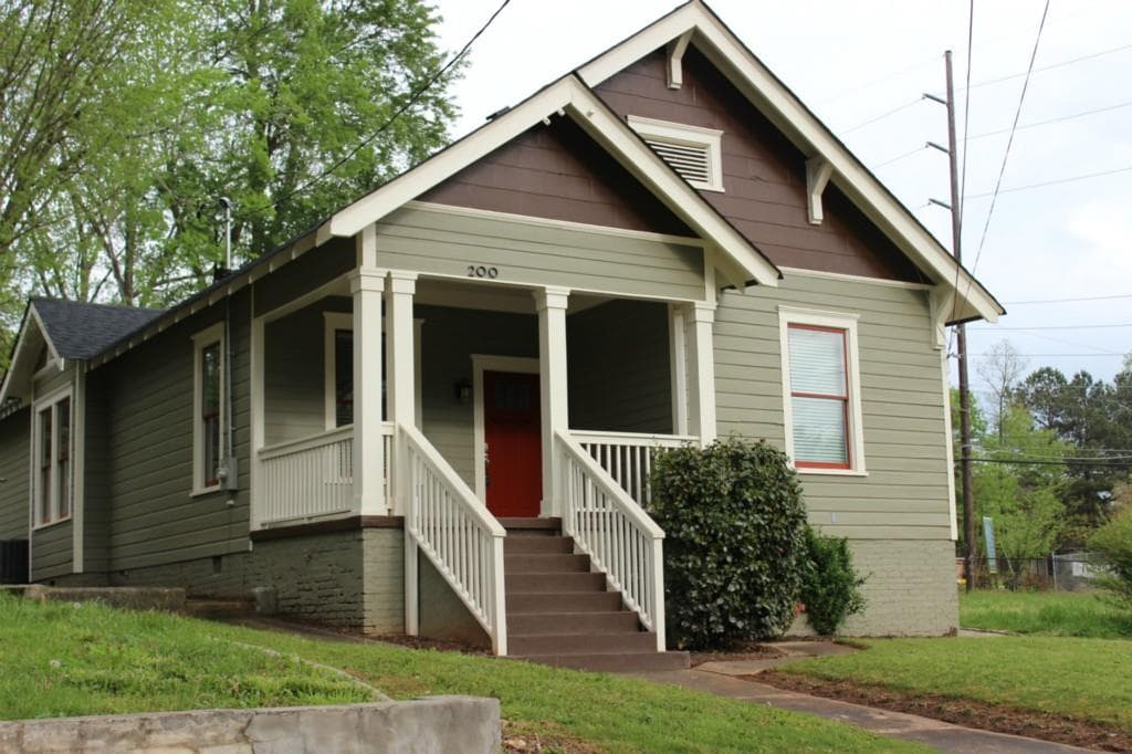 3 bedroom, 1,504 sq ft single family residence sold at 200 SE Palatka Street, Atlanta, GA 30317