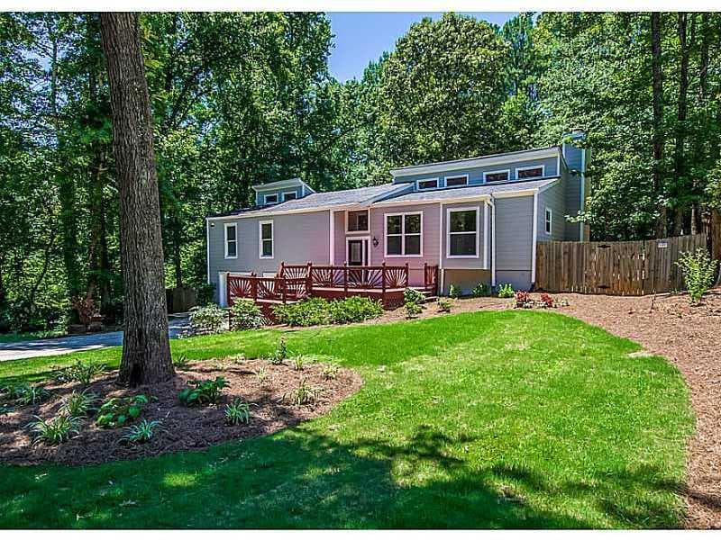 4 bedroom, 2,538 sq ft single family residence sold at 2530 Kingsley Drive, Marietta, GA 30062