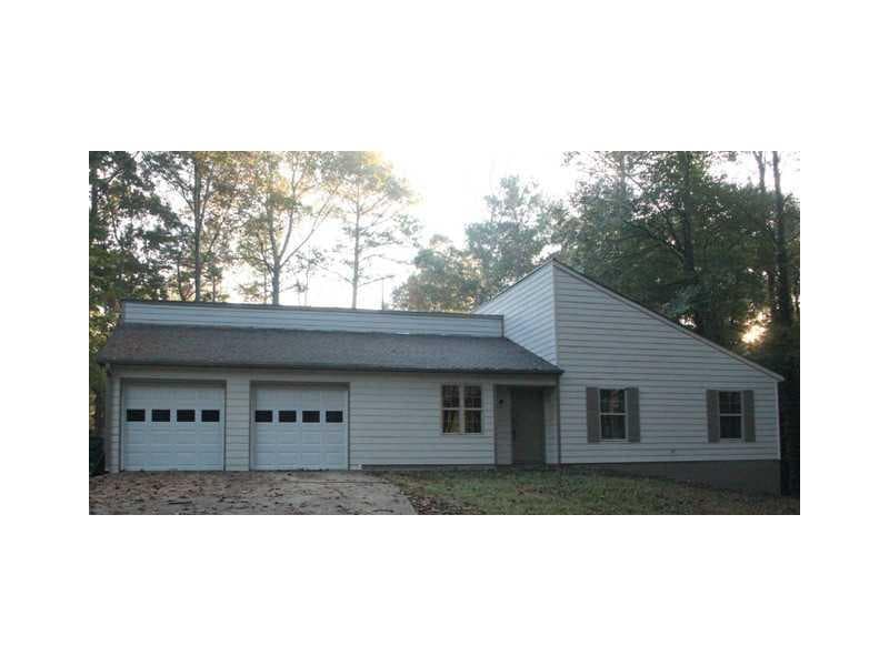 1073 ROLLING GREEN Drive, Acworth, GA 30102 — most recent listing photo
