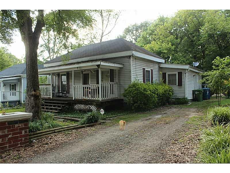 2 bedroom, 1,234 sq ft single family residence sold at 2647 Forrest Avenue, Atlanta, GA 30318