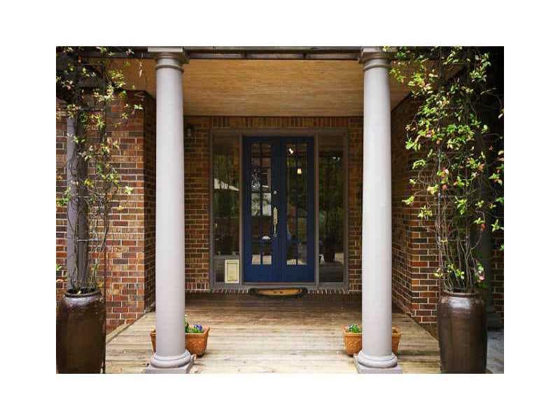 2 bedroom, 1,618 sq ft condominium sold at 383 6th Street 8, Atlanta, GA 30308