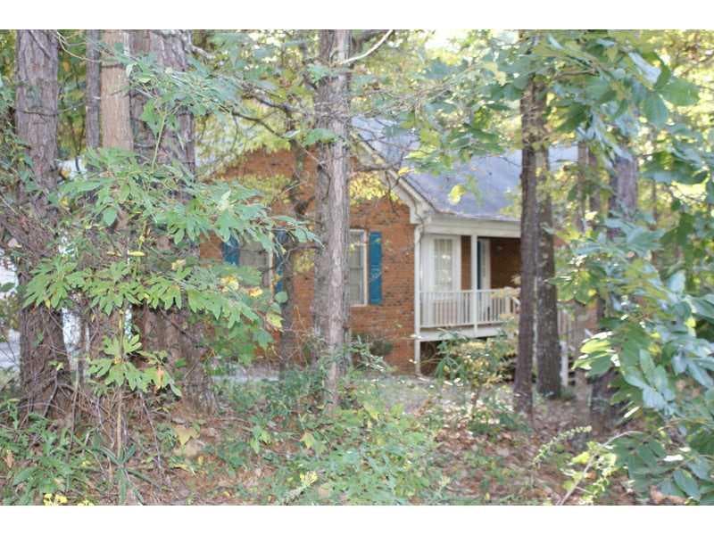 3 bedroom, 1,815 sq ft single family residence sold at 333 Lake Swan Court, Hiram, GA 30141