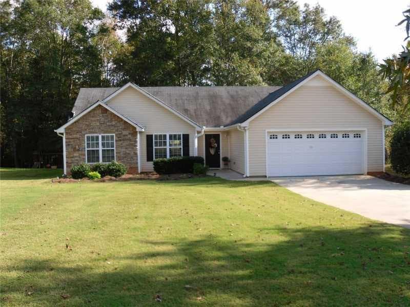 3 bedroom single family residence sold at 1418 Ericas Point Drive, Winder, GA 30680