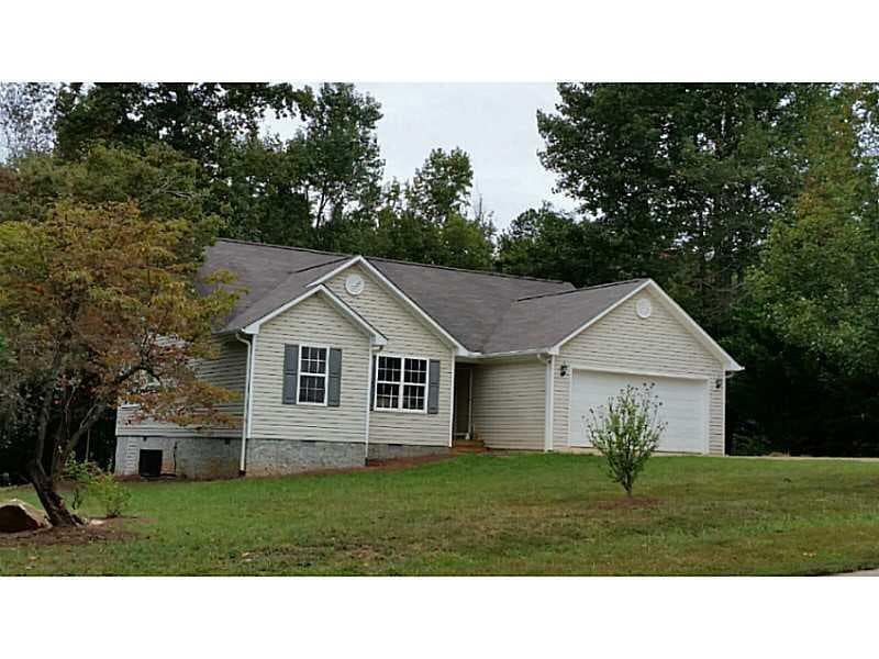 3 bedroom single family residence sold at 352 ASHWOOD Lane, Cleveland, GA 30528