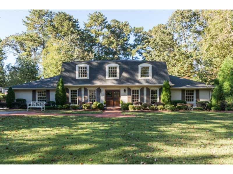 6 bedroom, 2,911 sq ft single family residence sold at 6220 Weatherly Drive, Atlanta, GA 30328