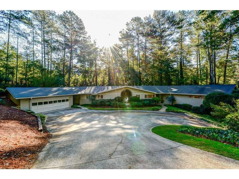 4 bedroom single family residence sold at 840 Crest Valley Road, Atlanta, GA 30327