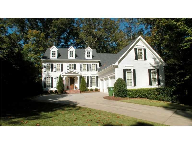 5 bedroom, 4,600 sq ft single family residence sold at 3910 Ivy Road, Atlanta, GA 30342
