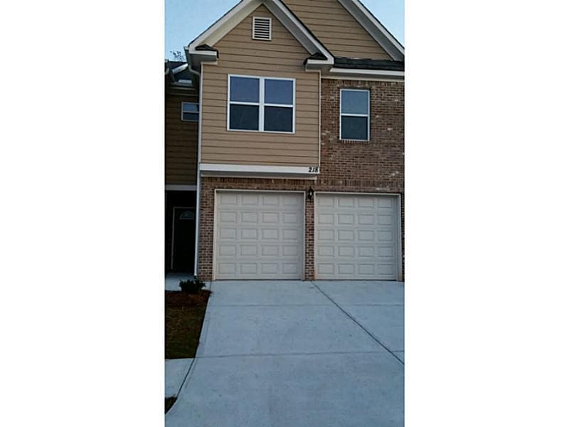 3 bedroom townhouse sold at 218 Oakland Hills Way 218, Lawrenceville, GA 30044