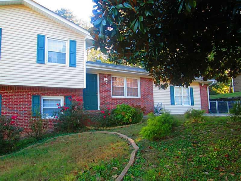 3 bedroom, 2,016 sq ft single family residence sold at 114 Woodglen Drive, Woodstock, GA 30188