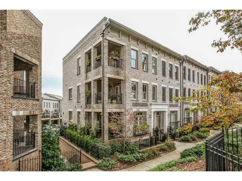 4 bedroom, 3,719 sq ft townhouse sold at 3629 Habersham Road -, Atlanta, GA 30305