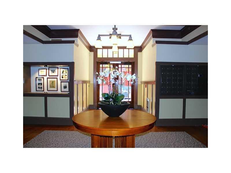 2 bedroom, 1,053 sq ft condominium sold at 266 11th Street 302, Atlanta, GA 30309