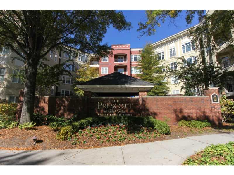 1 bedroom, 991 sq ft condominium sold at 11 Perimeter Center 1114, Atlanta, GA 30346