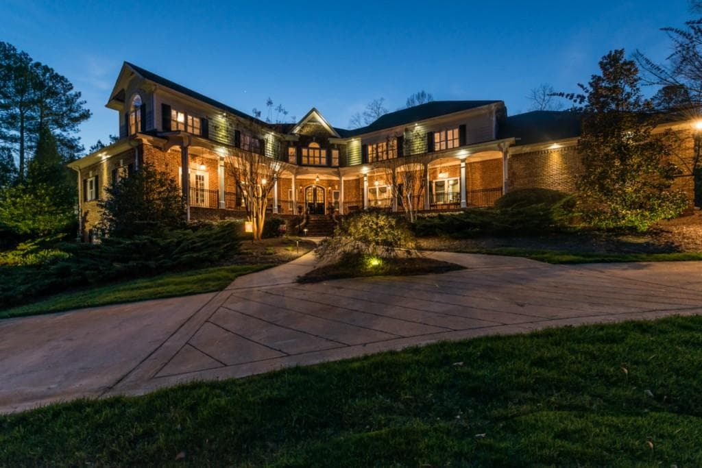 5 bedroom, 7,636 sq ft single family residence sold at 753 Frenchs Chase, Marietta, GA 30064