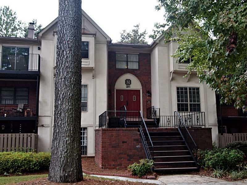 3 bedroom, 1,469 sq ft condominium sold at 6851 ROSWELL Road M18, Sandy Springs, GA 30328