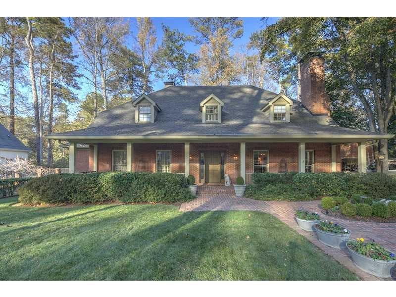 4 bedroom, 4,666 sq ft single family residence sold at 3405 Valley Road, Atlanta, GA 30305