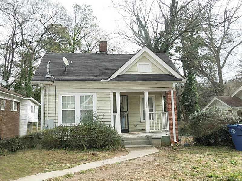 3 bedroom single family residence sold at 960 Westmont Road, Atlanta, GA 30311