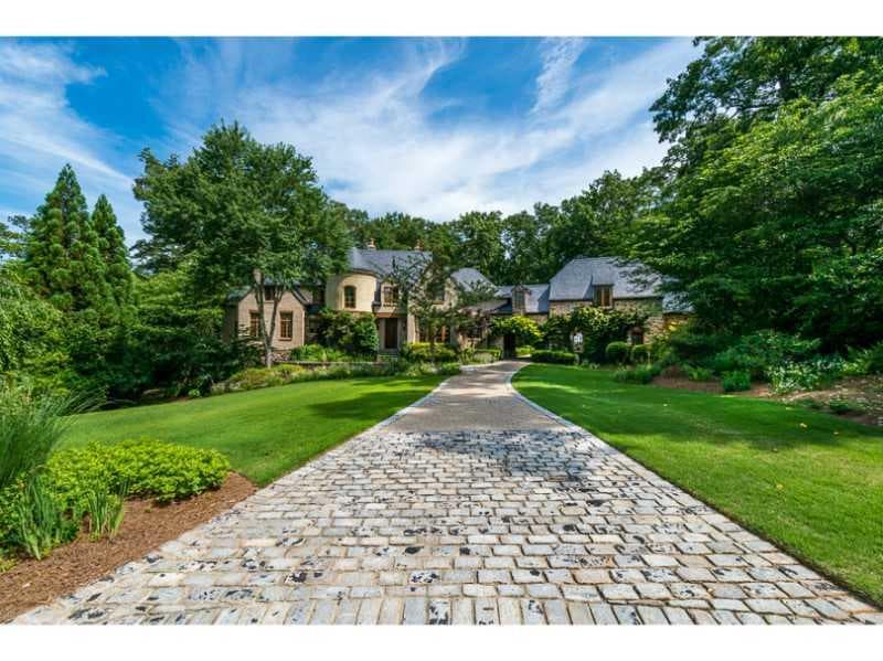 6 bedroom, 8,217 sq ft single family residence sold at 4280 Irma Court, Atlanta, GA 30327