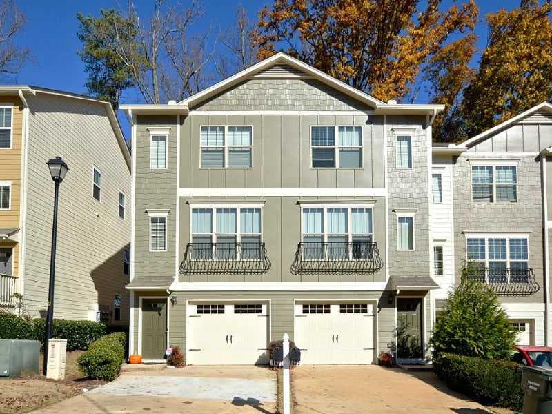 3 bedroom, 1,248 sq ft townhouse sold at 1621 Liberty Parkway 1621, Atlanta, GA 30318