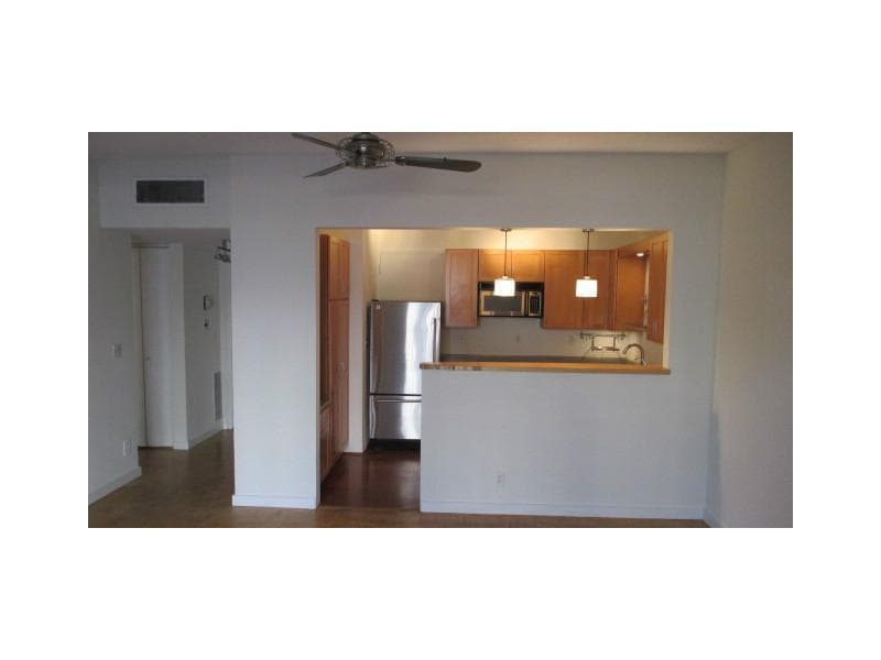 1 bedroom, 815 sq ft condominium sold at 130 26th Street 104, Atlanta, GA 30309