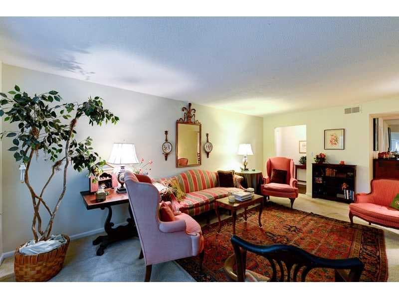 3 bedroom condominium sold at 6851 Roswell Road I -23, Sandy Springs, GA 30328