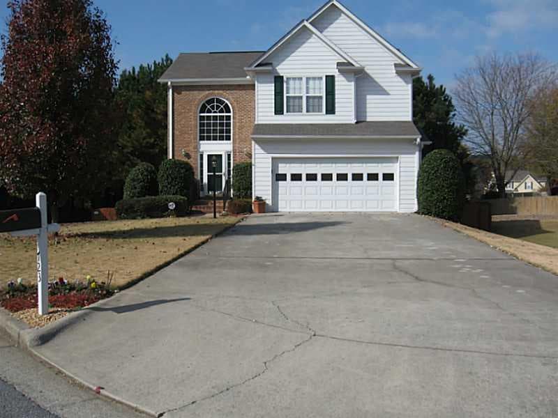 723 Vinebrook Lane, Suwanee, GA 30024 — most recent listing photo