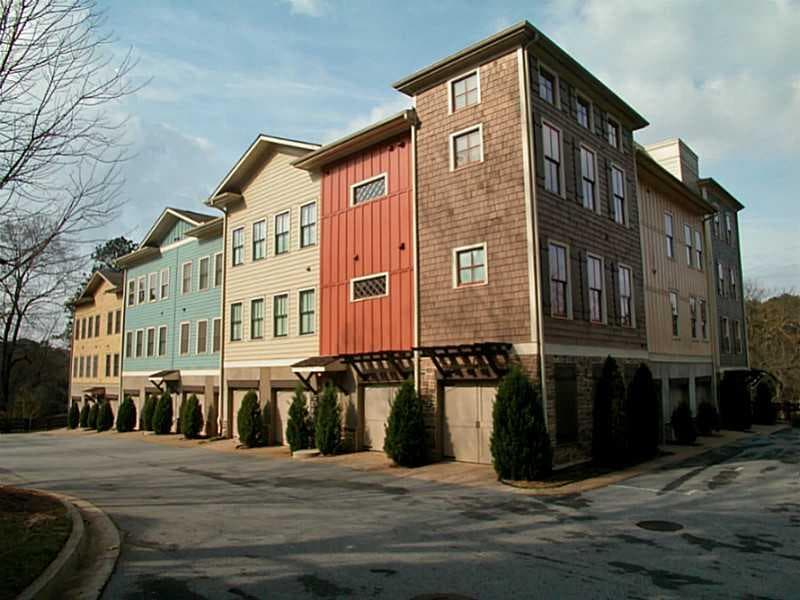 2 bedroom, 1,089 sq ft condominium sold at 1628 Briarcliff Road 6, Atlanta, GA 30306