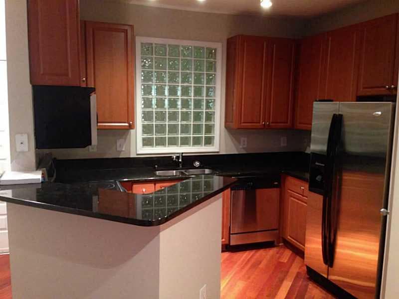 2 bedroom, 952 sq ft condominium sold at 10 Perimeter Summit Boulevard 3204, Atlanta, GA 30319