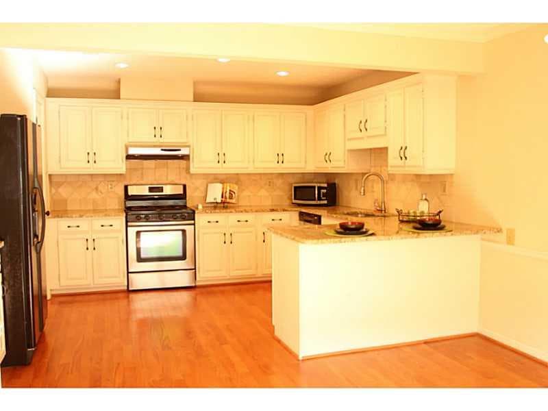 114 Great Oaks Lane 144, Roswell, GA 30075 — most recent listing photo
