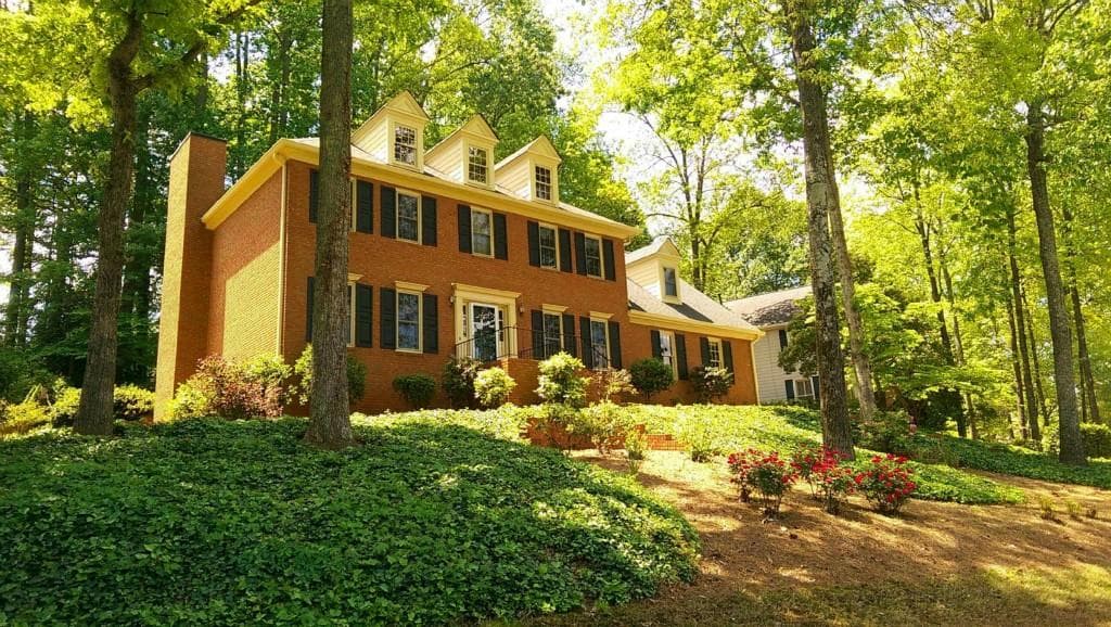 4 bedroom, 2,928 sq ft single family residence sold at 230 CLIPPER BAY Drive, Alpharetta, GA 30005