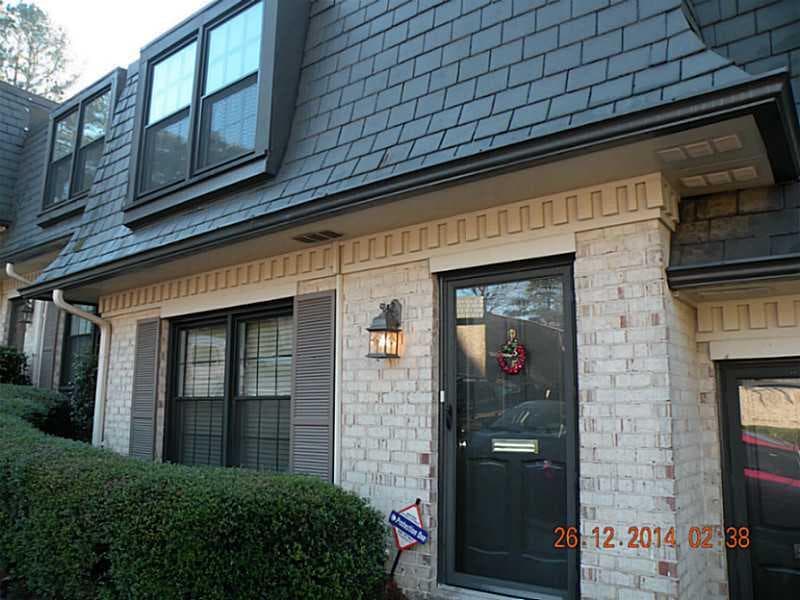 2 bedroom, 1,100 sq ft condominium sold at 95 La Rue Place 95, Atlanta, GA 30327