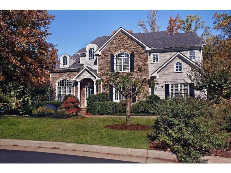 5 bedroom single family residence sold at 770 Lake Summit Drive, Atlanta, GA 30342