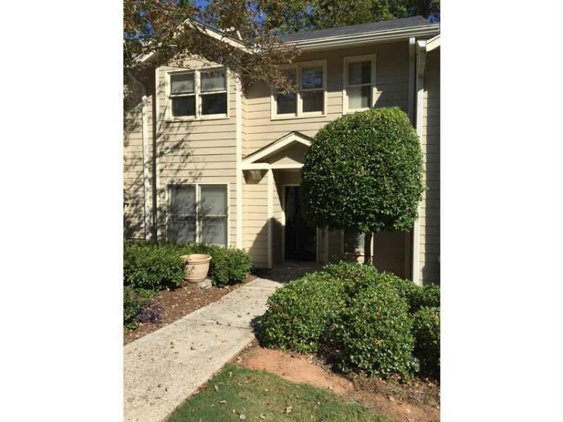 2 bedroom, 1,527 sq ft townhouse sold at 253 Peachtree Hollow Court 253, Sandy Springs, GA 30328
