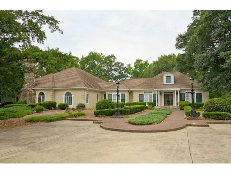 5535 Chelsen Wood Drive, Johns Creek, GA 30097 — most recent listing photo